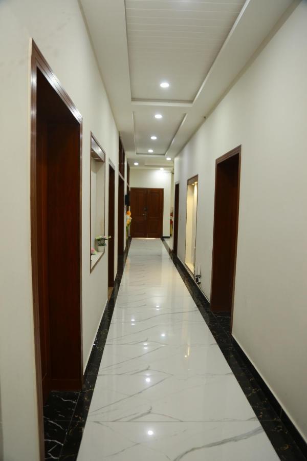 Grand Royal Bed & Breakfast Islamabad Exterior photo