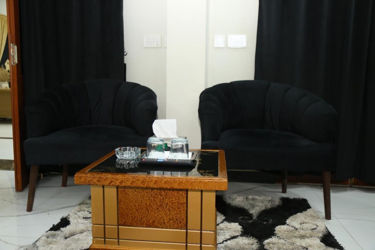Grand Royal Bed & Breakfast Islamabad Exterior photo