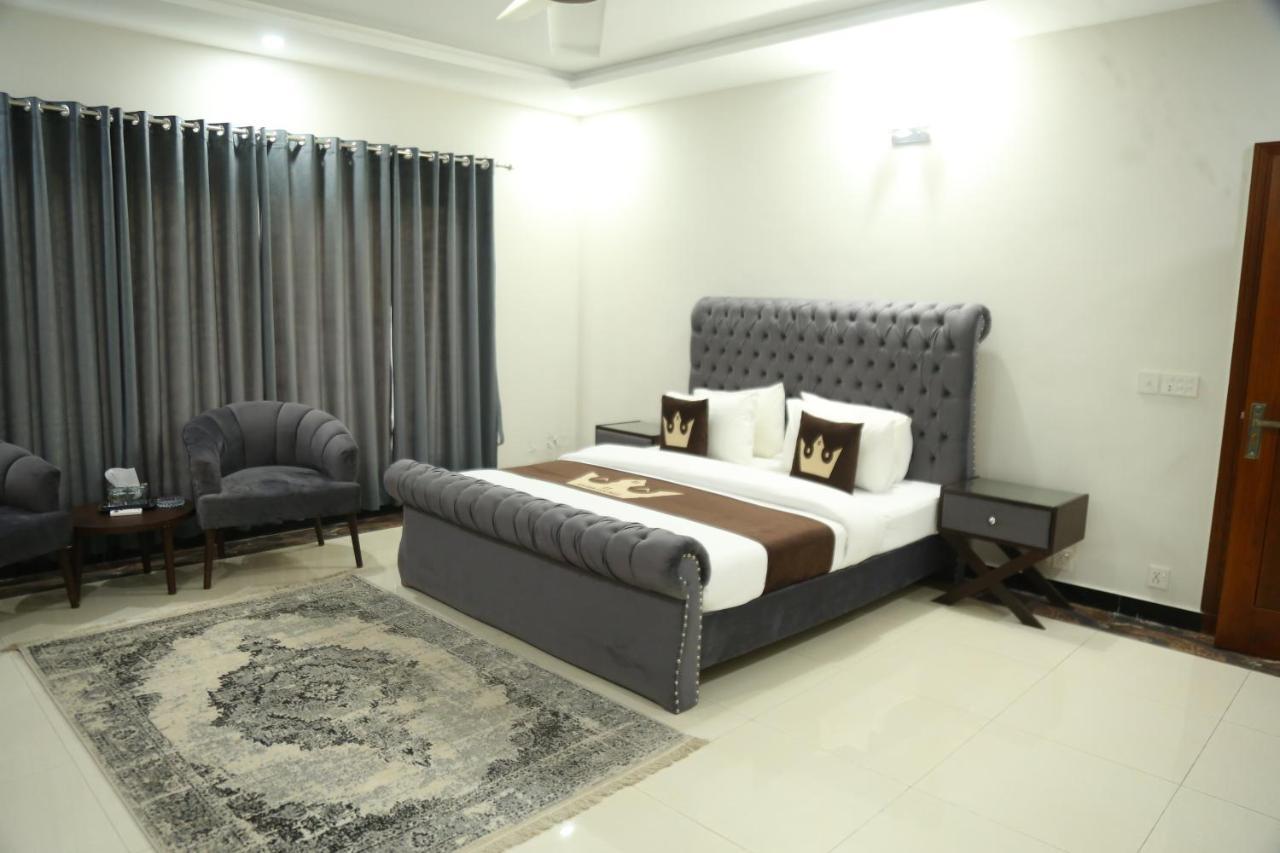 Grand Royal Bed & Breakfast Islamabad Exterior photo