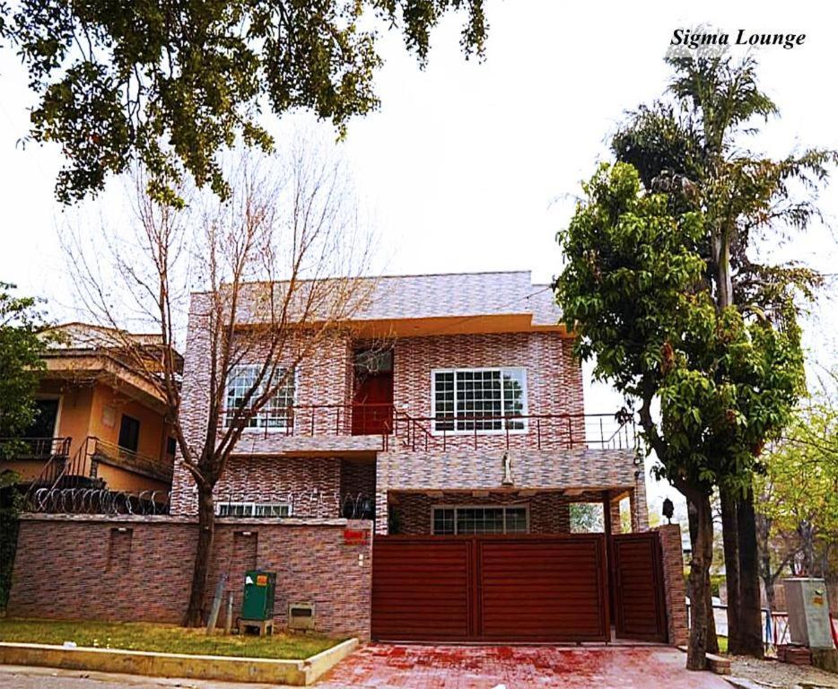 Grand Royal Bed & Breakfast Islamabad Exterior photo